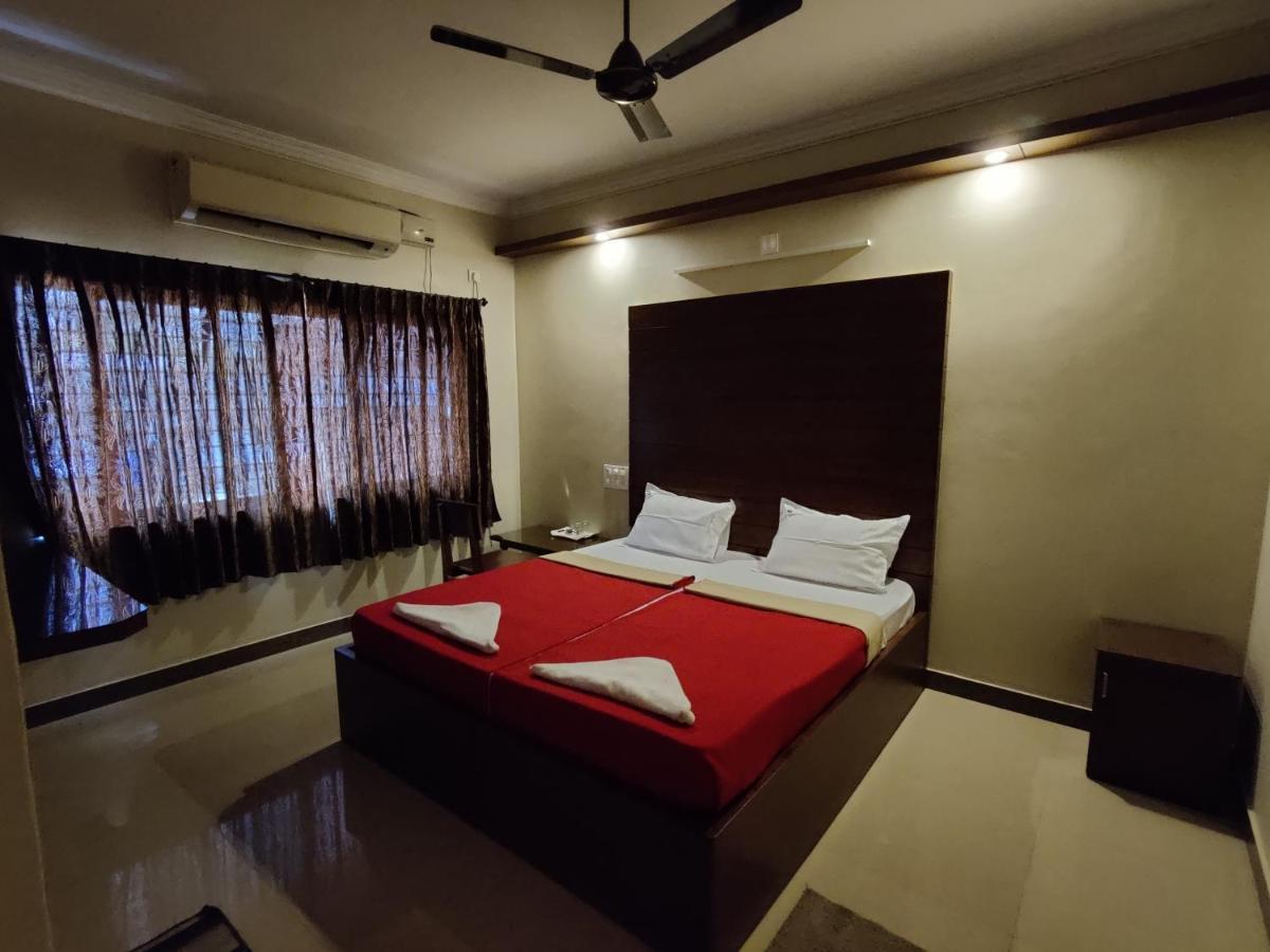 Vyavahar Lodge Удипи Экстерьер фото