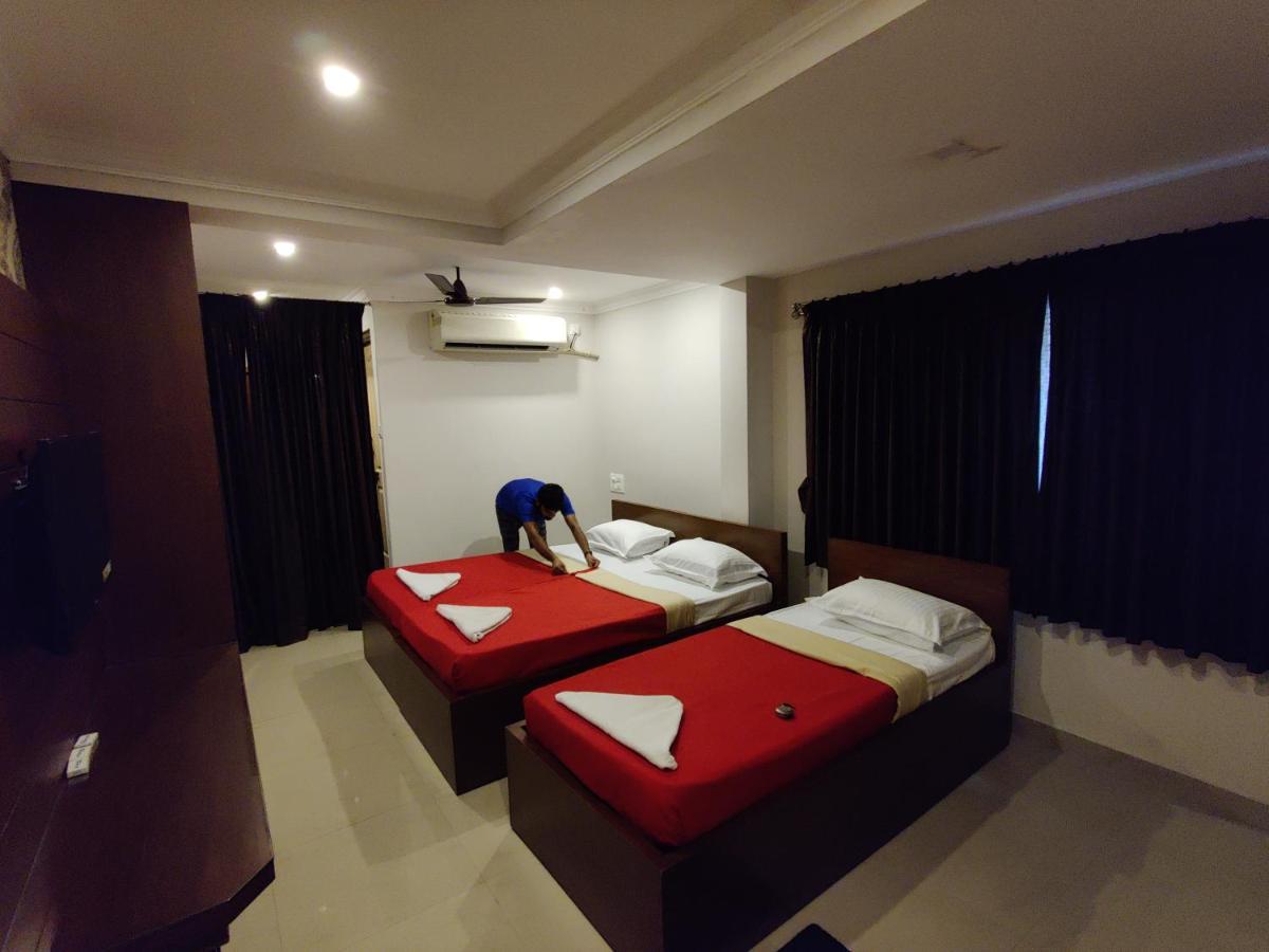 Vyavahar Lodge Удипи Экстерьер фото