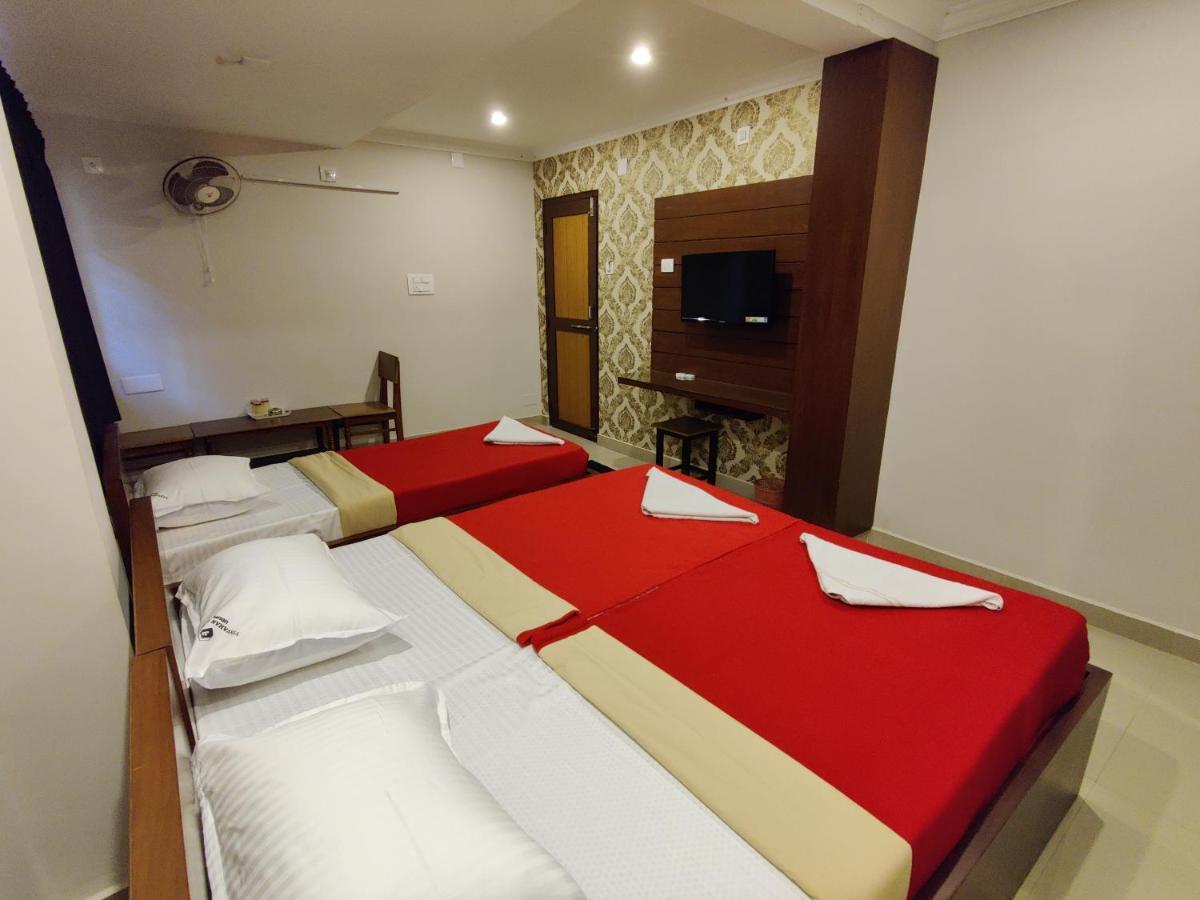 Vyavahar Lodge Удипи Экстерьер фото