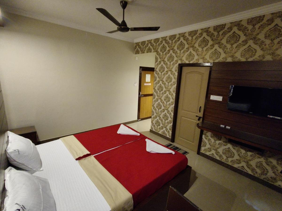 Vyavahar Lodge Удипи Экстерьер фото