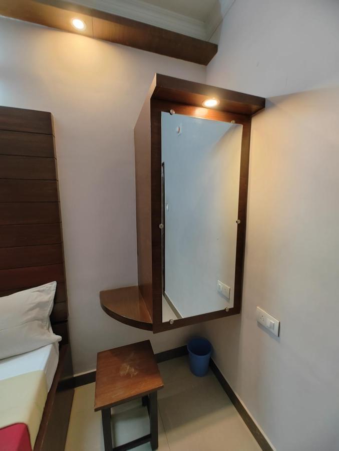 Vyavahar Lodge Удипи Экстерьер фото