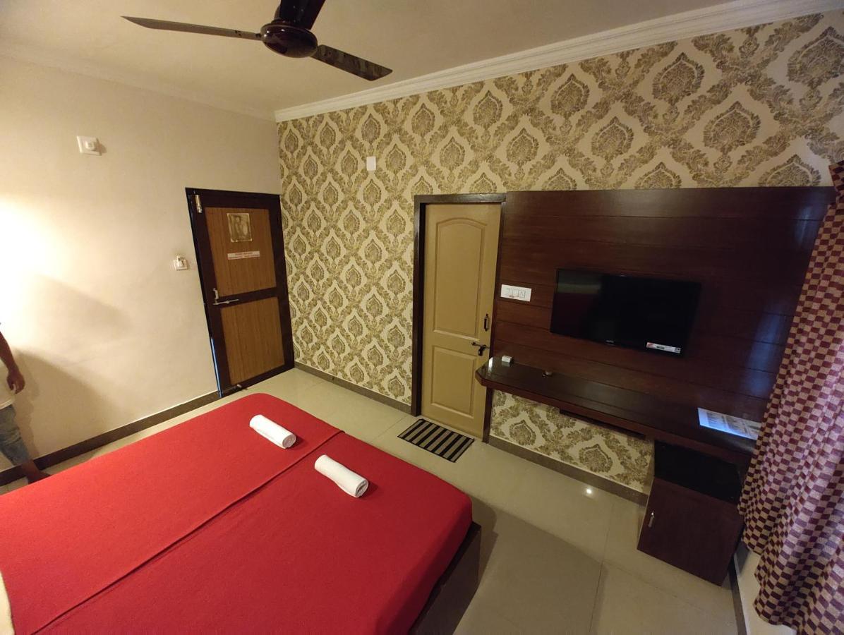 Vyavahar Lodge Удипи Экстерьер фото