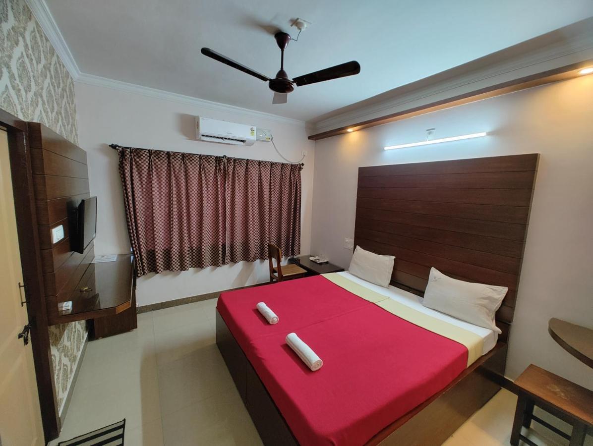 Vyavahar Lodge Удипи Экстерьер фото