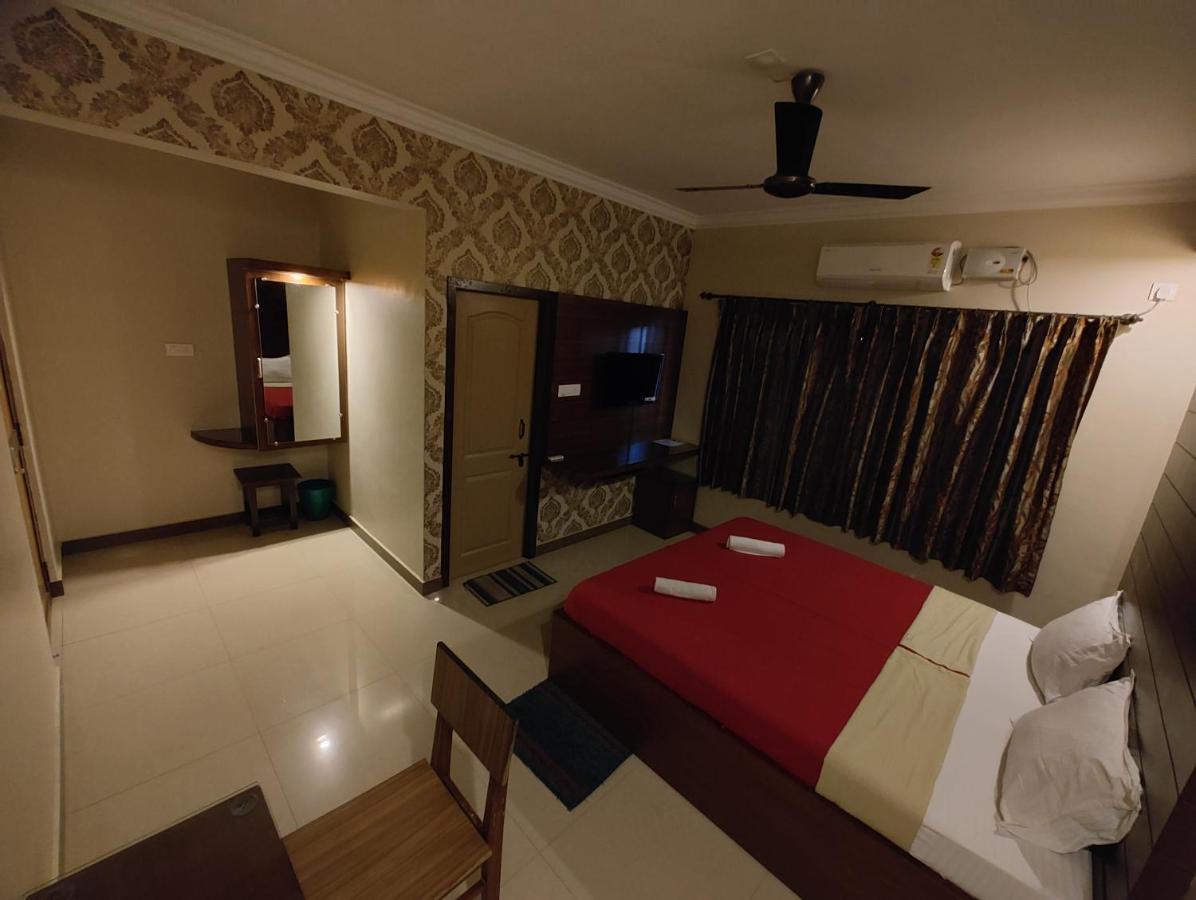 Vyavahar Lodge Удипи Экстерьер фото